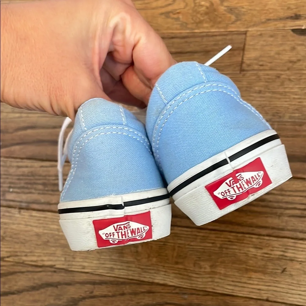 Vans Light Blue Sneakers with White Flower Lace holders
